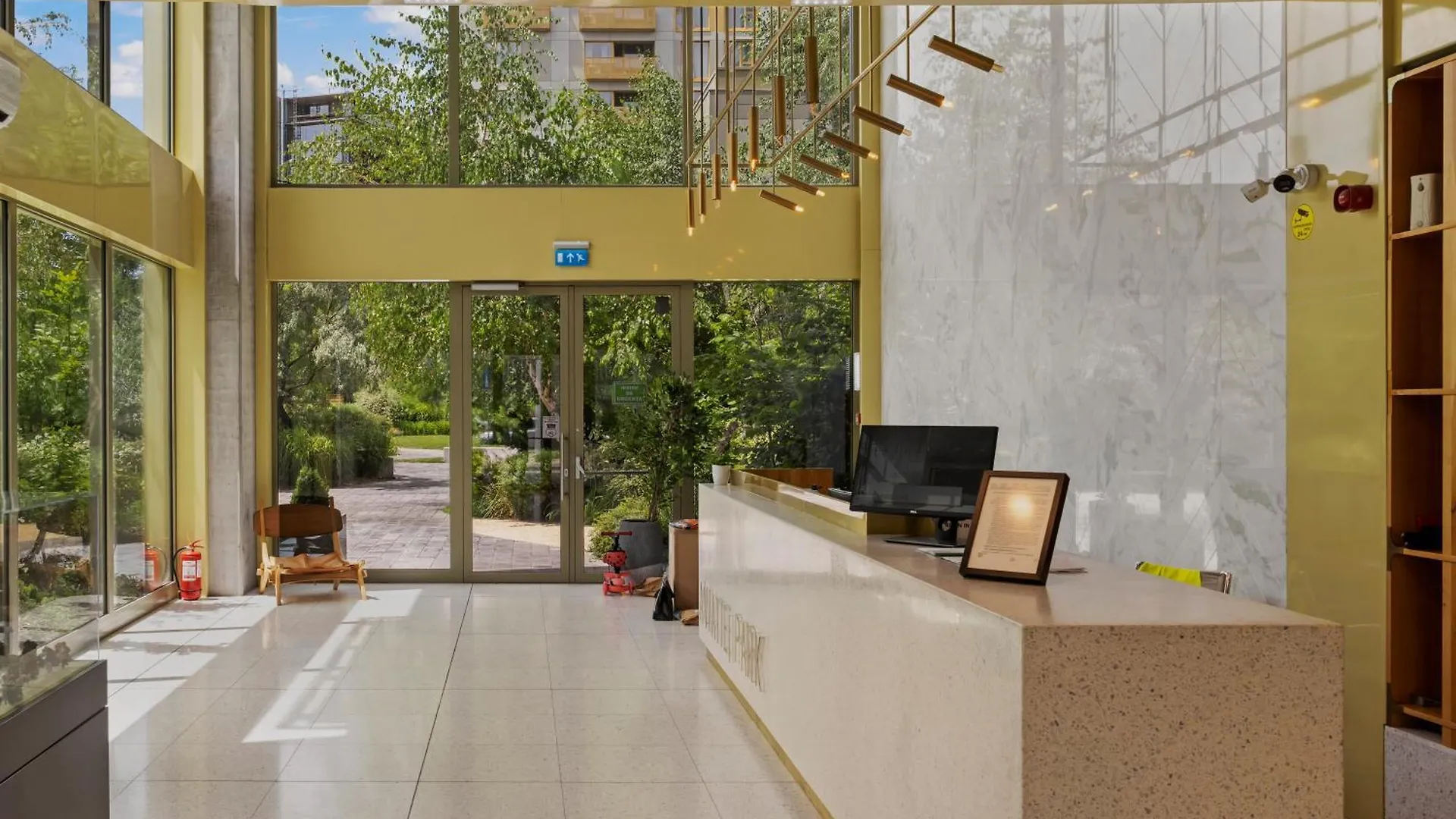 Mido Aviatie Park Apartments With Private Parking & Self Check-In Bucureşti