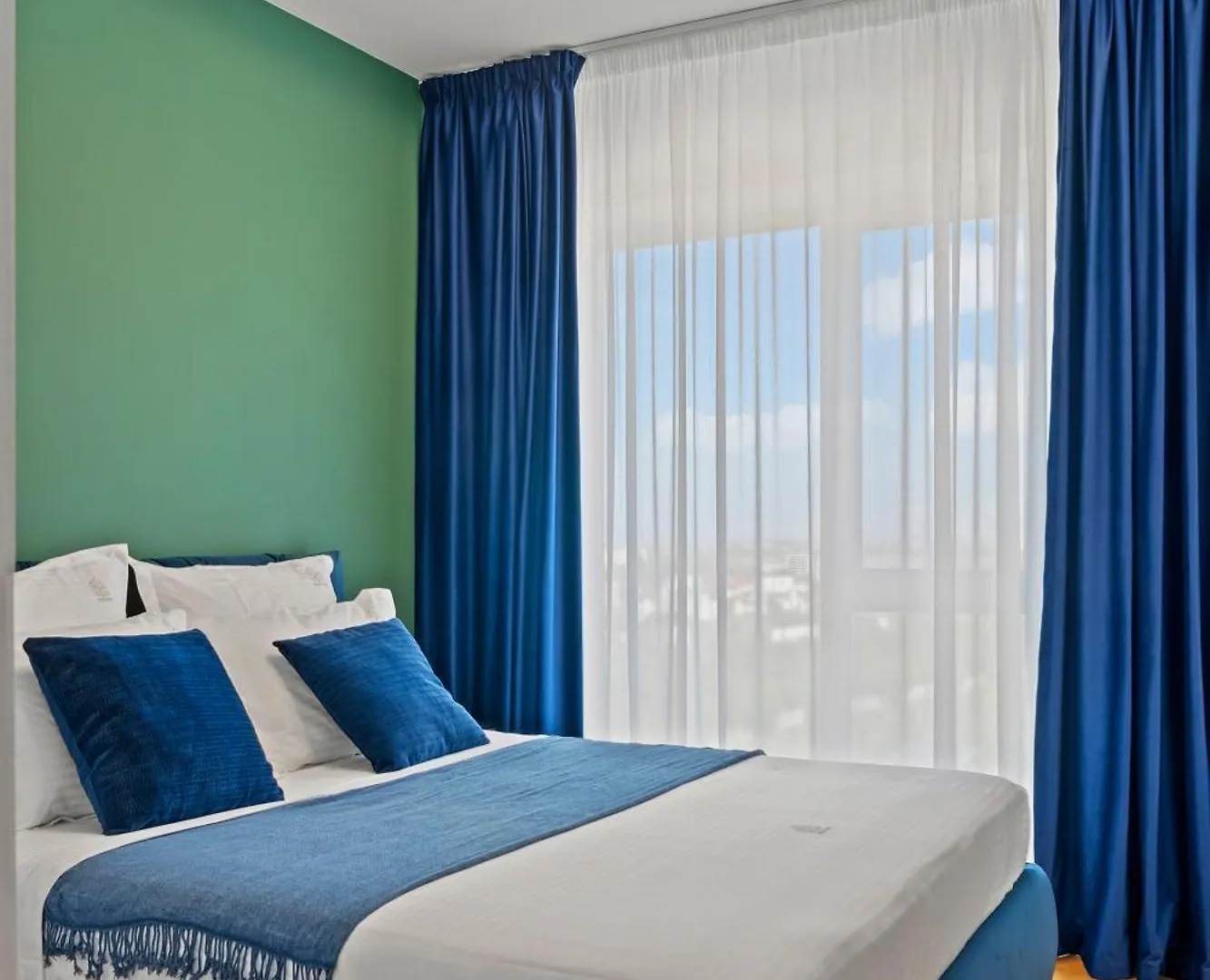 Mido Aviatie Park Apartments With Private Parking & Self Check-In Bucureşti